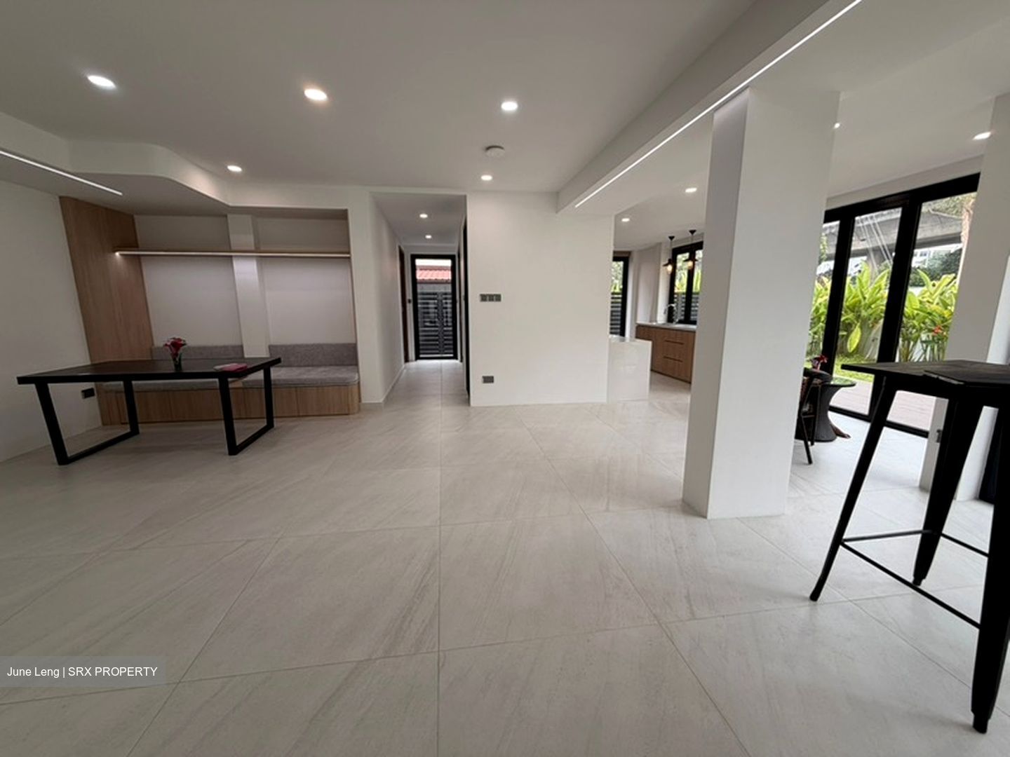 Opera Estate (D15), Terrace #629340781
